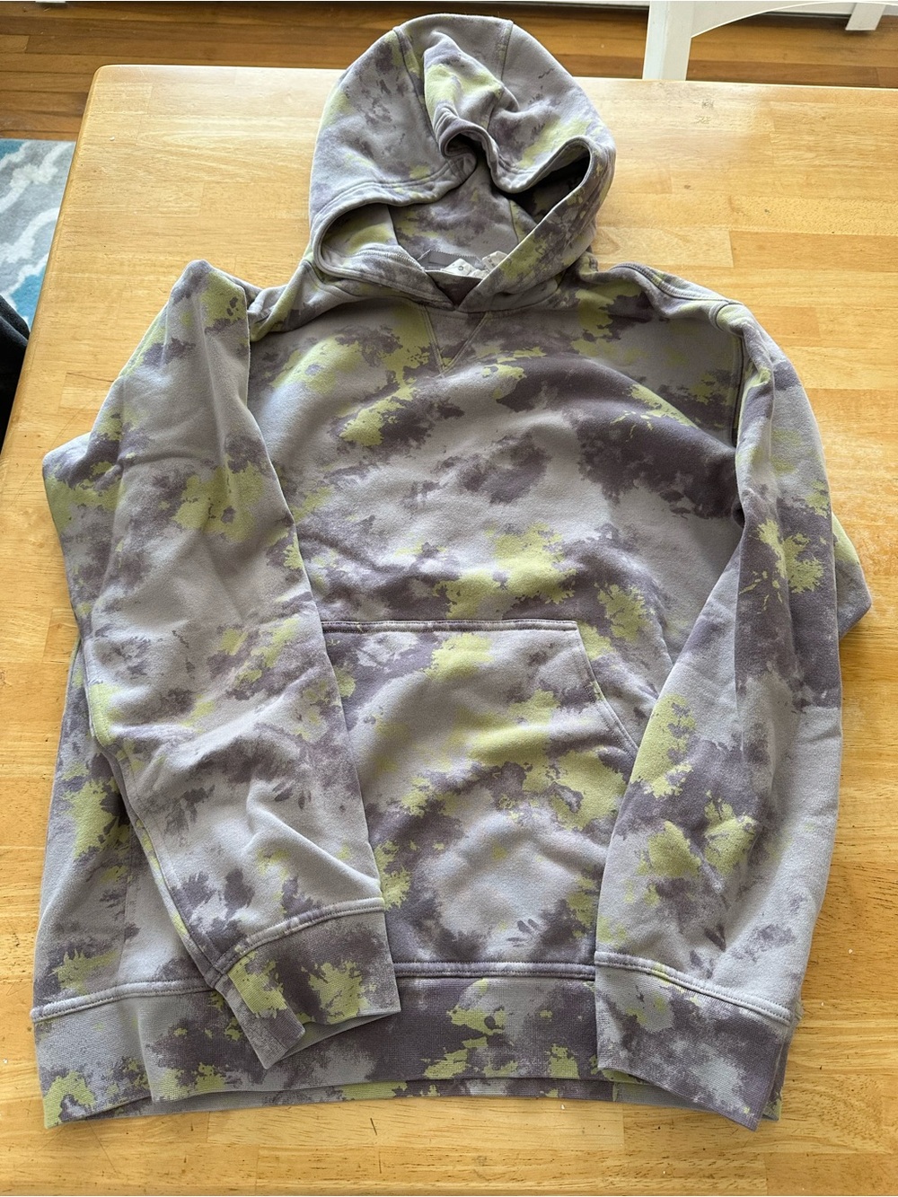 Lululemon hoodie sweatshirt size 8